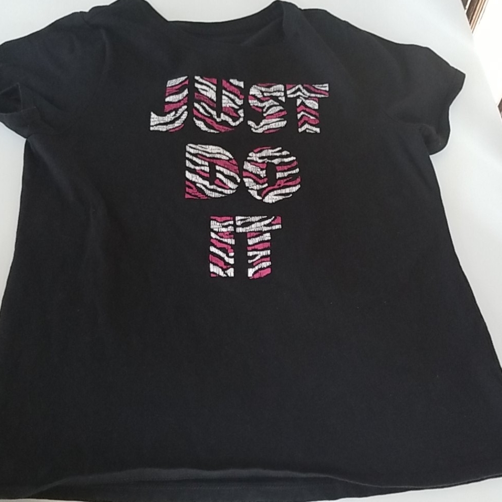 Nike girls shirt tee Size XL
